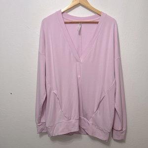 Women's Fabletics Rosaline V-Neck Long Sleeve Pullover, Size M‎ - Light Purple